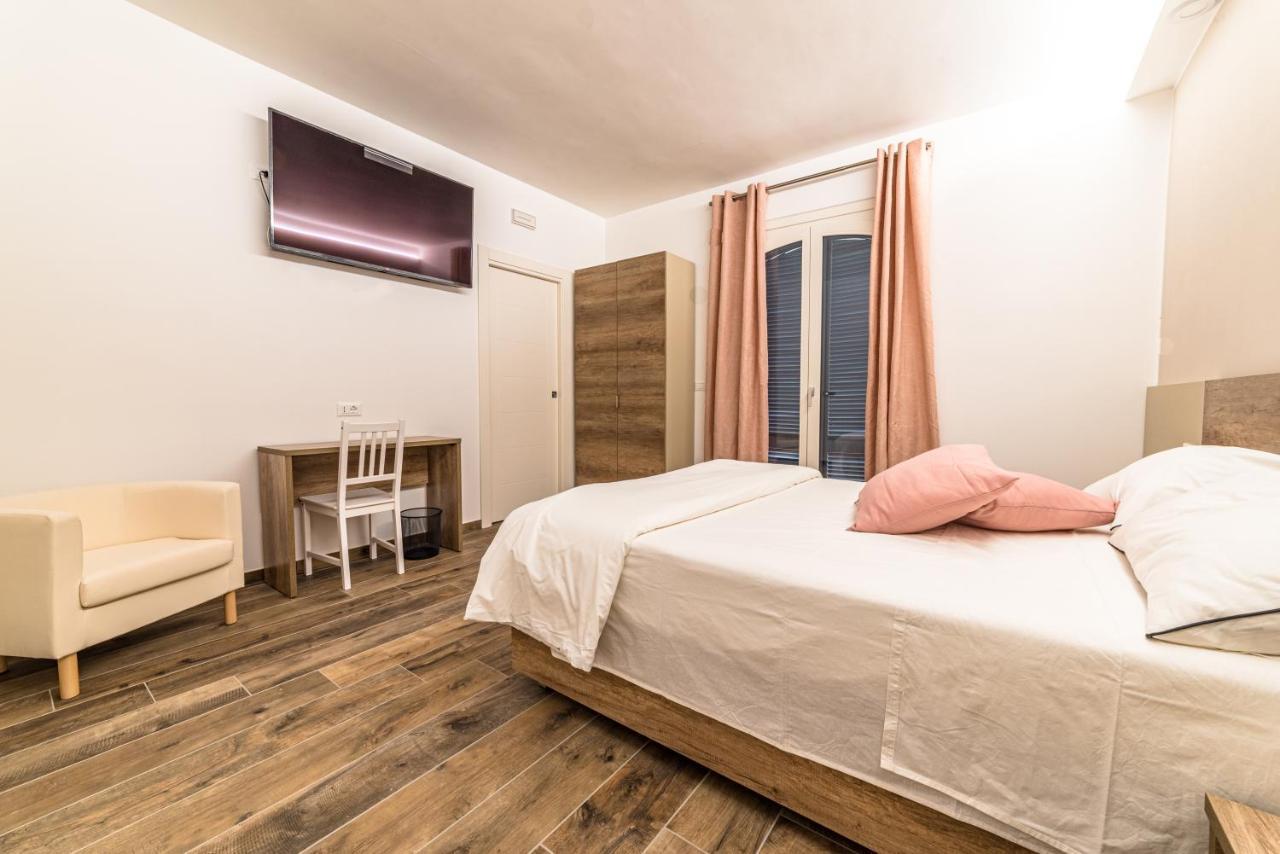 B&B Villa Elianto Notaresco Екстериор снимка